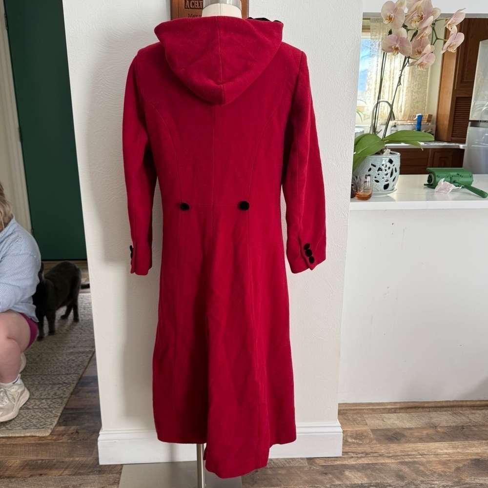 JG Hook 100% Wool Red Coat Black Velvet Inner Hood and Buttons Size 8 - Picture 6 of 16